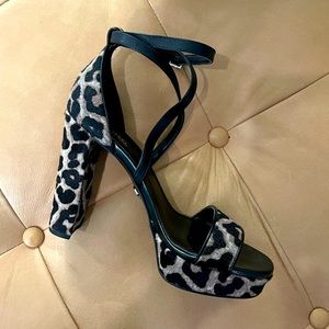 MICHAEL KORS CHEETAH PLATFORMS - MOB WIFE VIBES SZ 6.5